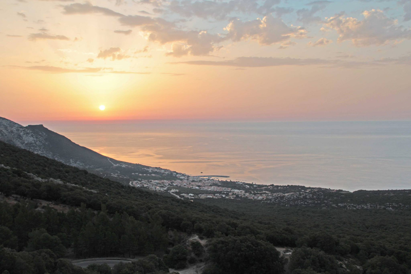 Alba a Cala Gonone - Foto: Maria Garofano