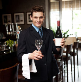 sommelier-uomo.jpg
