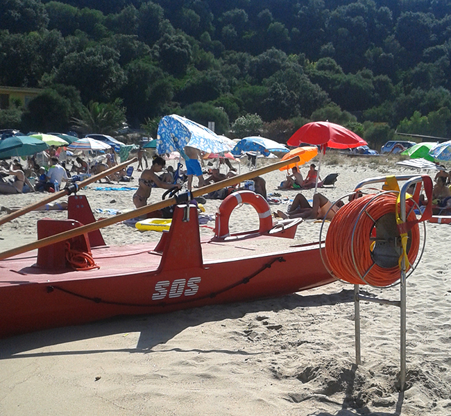 Pattino baywatch, estate 2015 - Foto: Associazione Sicurezza e Salvaguardia Marina di Orosei