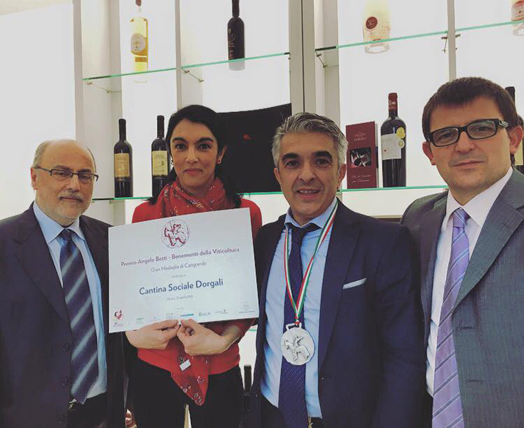 Foto tratta dalla pagina facebook: Cantina Dorgali